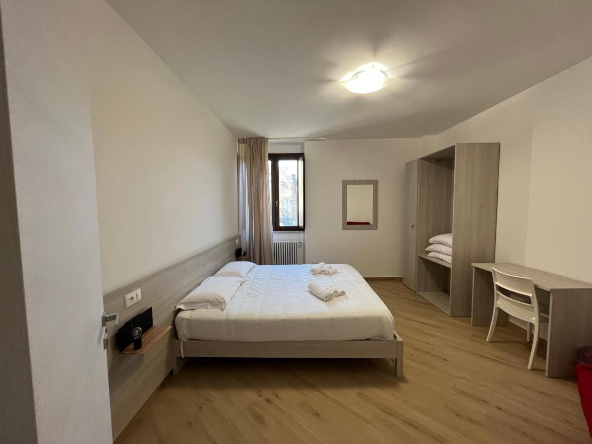 Residenza Sant'Angelo - Bike&Trekking House Apartment ปิเอตราเปอร์โตซา ภายนอก รูปภาพ